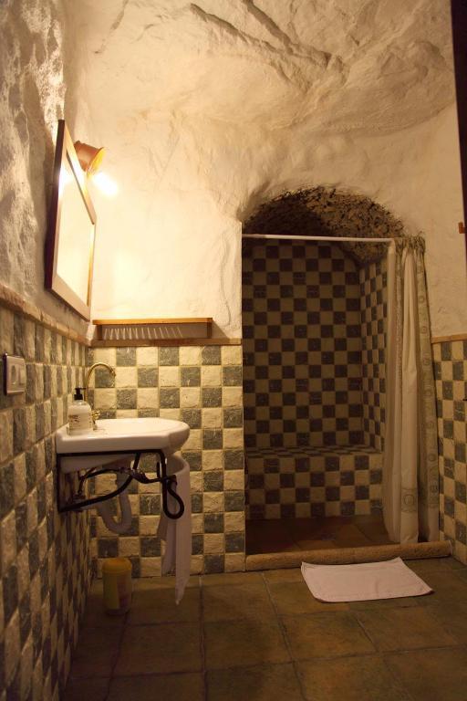 Cuevas La Atalaya Apartment Huescar Bilik gambar