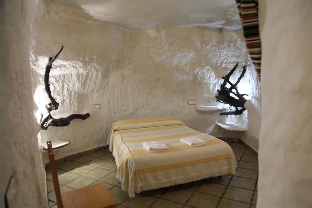 Cuevas La Atalaya Apartment Huescar Bilik gambar